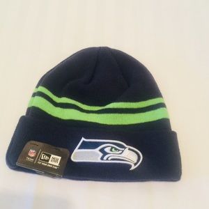 Seattle Seahawks navy knit by New Era.